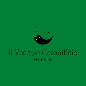 una señal verde con una cara sonriente en un fondo verde en Il Vecchio Cotonificio, en Lesina
