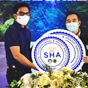 Tamu yang menginap di Golden Bee PhiPhi