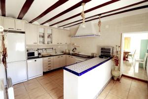 Billede fra billedgalleriet på Casa Rural ideal para escapadas con Barbacoa y Spa i Tinajeros