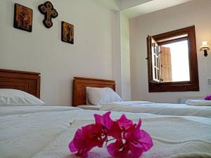 Postel nebo postele na pokoji v ubytování Guest Mansion, Гостински Палат