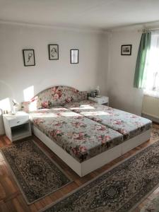 Posteľ alebo postele v izbe v ubytovaní Apartmány v centru u Moravců