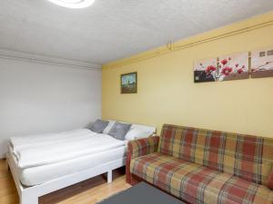 Ліжко або ліжка в номері Pleasant Apartment in Damshagen with Terrace and Barbecue