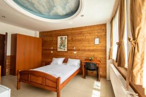 Katil atau katil-katil dalam bilik di Hotel Enigma