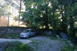 Fotografia z galérie ubytovania Villa Abad, finca rústica con casa y piscina v destinácii Marín