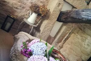 Posedenie v ubytovaní Villa Abad, finca rústica con casa y piscina