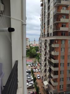 Nespecifikovaný výhled na destinaci Batumi nebo výhled na město při pohledu z apartmánu
