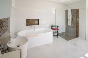 Ένα μπάνιο στο Designloft SH 19 - Upgrade House +30 φωτογραφίες