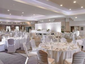 Restaurace v ubytování Radisson BLU Hotel & Spa, Sligo + 37 fotografií