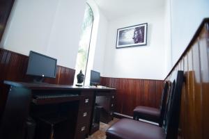 TV a/nebo společenská místnost v ubytování Reaksmey Chanreas Hotel