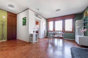 Posezení v ubytování UR-Nest Saffi