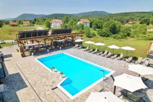 Bazén v ubytování 16 Lakes Hotel nebo v jeho okolí