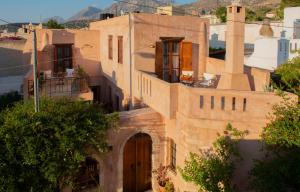 Káto KhoríonにあるNino's house - in kato chorio of Ierapetraの古い建物