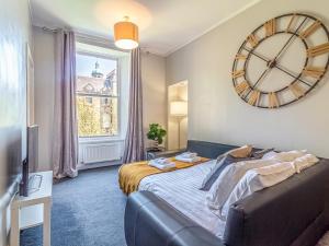 Gallery image of Pass the Keys Spacious and Homely flat on the Royal Mile in Edinburgh
