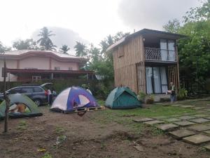 Photo de la galerie de l'établissement Hilltop Canopy Staycation, à Kinalaglagan