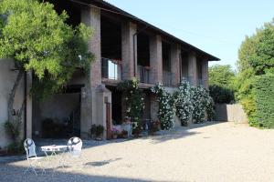 A garden outside Agriturismo Mancassola