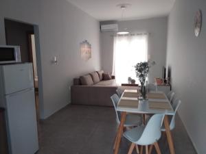 Kuchyň nebo kuchyňský kout v ubytování THALASSA ALMYROS APARTMENTS