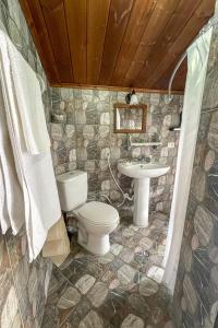 Baðherbergi á Bujtina Kodiket Guesthouse