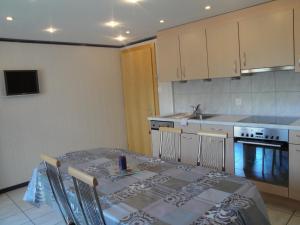 Een keuken of kitchenette bij Steinbock