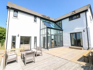 Gallery image of 1 Atlantic Haven in Swansea