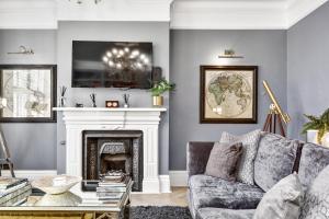 Melville House- Luxury house with bar and hot tub