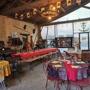 Εστιατόριο ή άλλο μέρος για φαγητό στο Le Clos des Aramons +81 φωτογραφίες