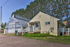 Gallery image of Cozy Getaway 5 Miles to Duluth and Lake Superior! in Hermantown