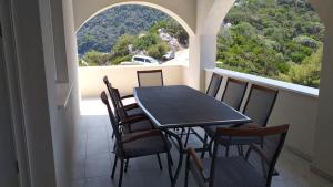 Ein allgemeiner Bergblick oder ein Berglick von der Ferienwohnung aus