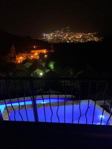 Nespecifikovaný výhled na hory nebo výhled na hory při pohledu z apartmánu