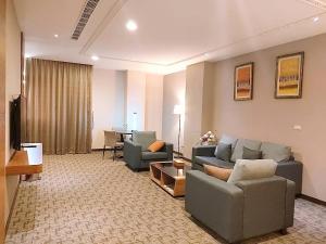 Jade Garden Hote的休息区
