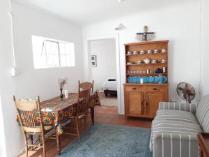 O zonă de relaxare la Snug Cottage