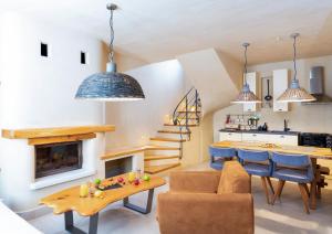 A kitchen or kitchenette at To Stefani tis Makrinas