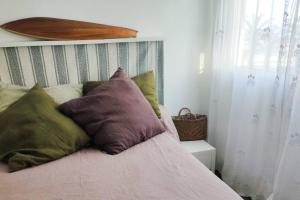 Posteľ alebo postele v izbe v ubytovaní Apartamento recién reformado en primera línea con vistas a la playa de la Almadraba