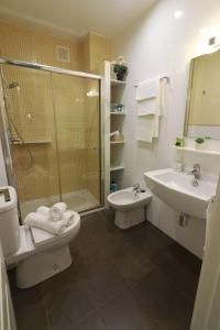 Kylpyhuone majoituspaikassa Apartamento Cristo de Burgos - Kainga Homes