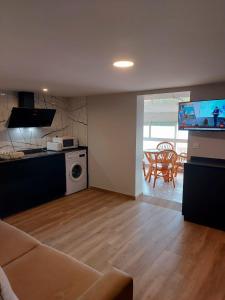 A kitchen or kitchenette at Mirador Puerto