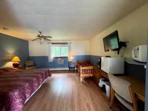 Gallery image of The Riverside Inn in Stowe