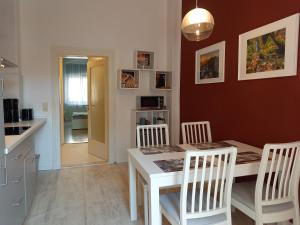 Küche/Küchenzeile in der Unterkunft Ferienwohnung Xenia