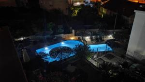 Bazén v ubytování SeaSight Apartment - Ciovo Island nebo v jeho okolí