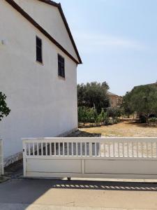 Gallery image of DALMATINO APARTMANI in Vir