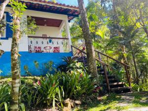 Um jardim em Pousada Ribeirao da Floresta