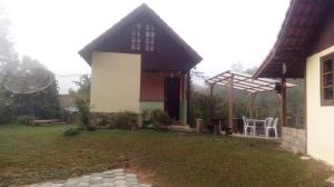 Taman di luar Chalés pouso do vale +23 gambar