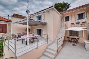 Ban công/sân hiên tại Apartments Ljubica
