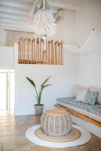 Istumisnurk majutusasutuses Levantes Ios Boutique Hotel