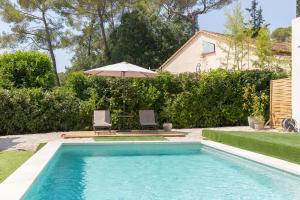 Kolam renang di atau dekat dengan Luxurious and spacious apartment in the heart of the Côte d'Azur
