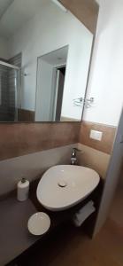 A bathroom at Appartamento Palazzo Ancona