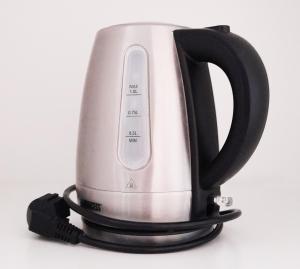 Kaffe- og tefaciliteter på Superbe 2 pièces meublées 35 m2, climatisé, piscine, parking, jardin, calme, 10 mn pont du Gard #4