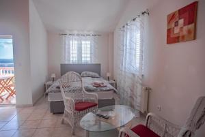 Fotografie z fotogalerie ubytování Apartmani Dojmi 3 v destinaci Šmrika