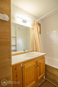 Kylpyhuone majoituspaikassa Chalets D'Arrondaz