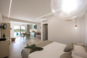 Postel nebo postele na pokoji v ubytování Livantea Agriresort e Residence + 37 fotografií