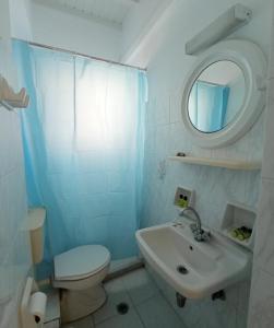 Ванна кімната в Ammosis Inn