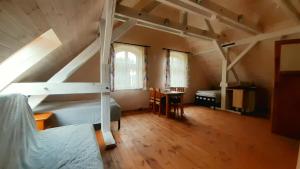 Ένα ή περισσότερα κρεβάτια σε δωμάτιο στο Czarna Jachta - CZĘŚĆ DOMU NA WYŁĄCZNOŚĆ +28 φωτογραφίες